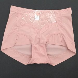 NWT Shapewear panty boy cut panties